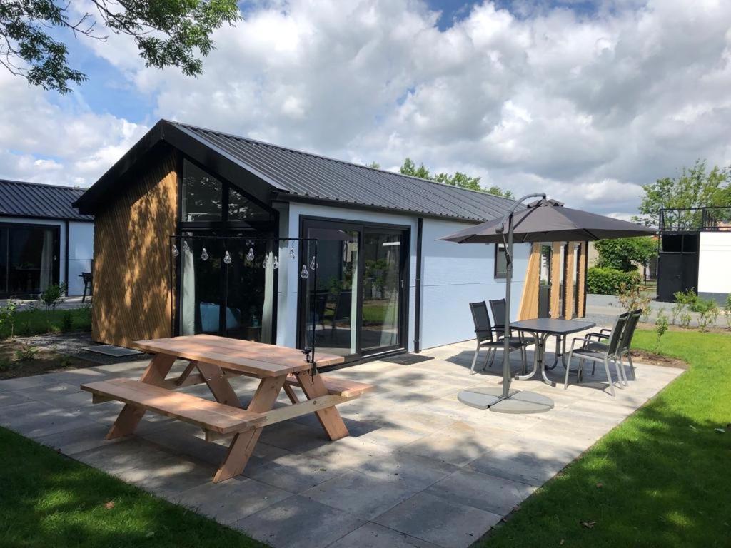 Luxe En Gezellig Chalet Aan Veluwemeer 4 Pers Hulshorst Zewnętrze zdjęcie