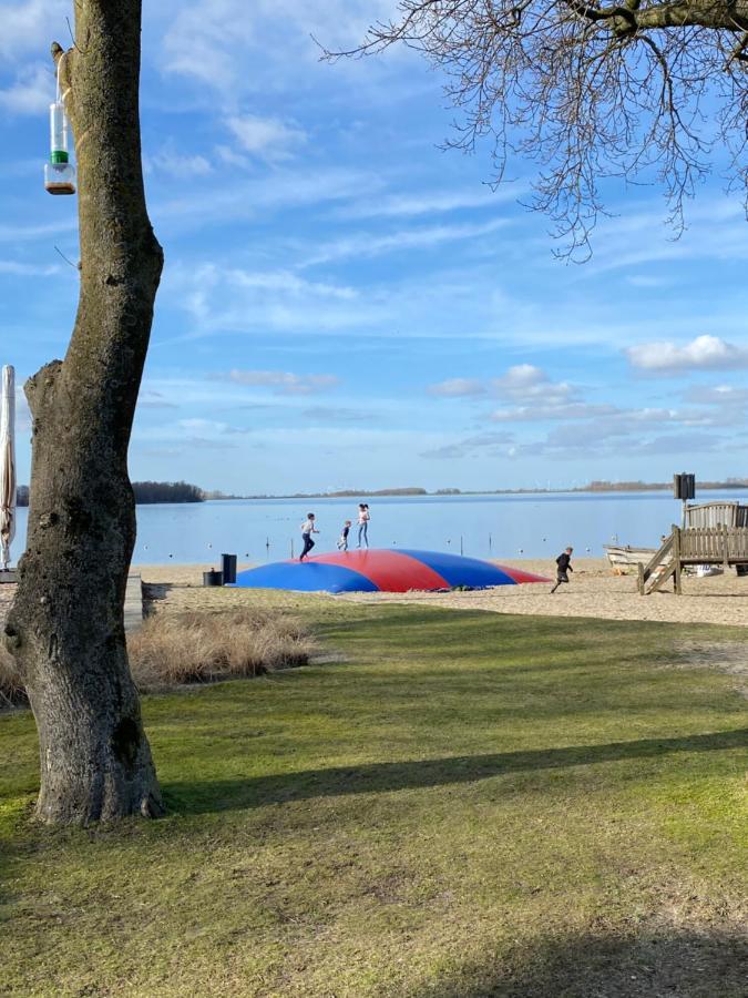 Luxe En Gezellig Chalet Aan Veluwemeer 4 Pers Hulshorst Zewnętrze zdjęcie